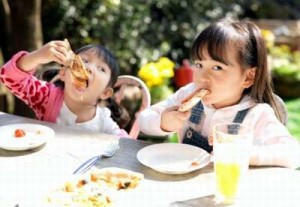 bé tiêu chảy, be tieu chay