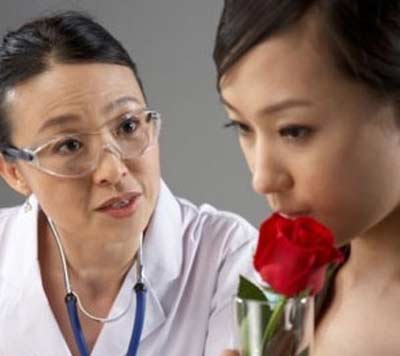 Viêm âm đạo gây chảy máu âm đạo sau “chuyện ấy”