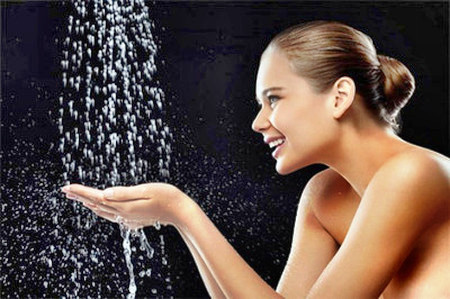 Tắm buổi sáng sẽ rất tốt cho giấc ngủ ban đêm
