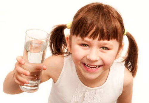 Cách bù nước cho trẻ khi bị tiêu chảy
