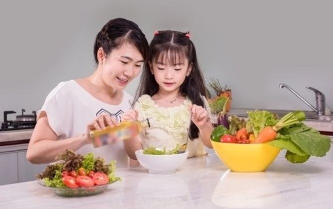 Trẻ 5 tuổi biếng ăn mẹ cần có “bí kíp” để khắc phục triệt để