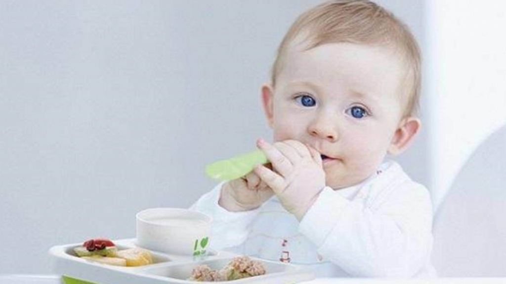 Trẻ sơ sinh biếng ăn Trẻ sơ sinh biếng ăn