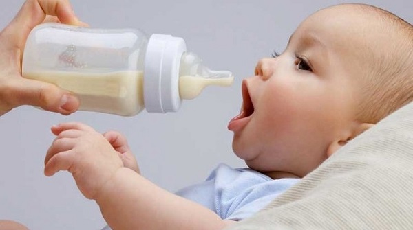Sữa cho bé biếng ăn dưới 1 tuổi