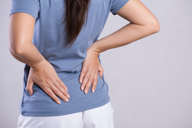 Chớ xem thường bệnh đau lưng ở người trẻ