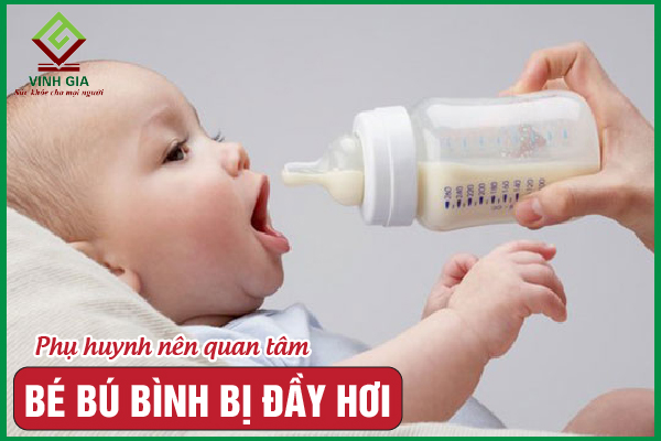 Tại sao bé bú bình bị đầy hơi? Cách khắc phục hiệu quả