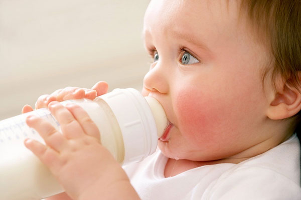 Sữa non Colostrum Pháp là gì? Thành phần sữa non Colostrum Pháp