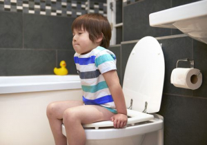 Cách trị táo bón cho trẻ Cách trị táo bón cho trẻ