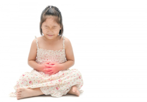 Trẻ bị táo bón do uống kháng sinh Trẻ bị táo bón do uống kháng sinh