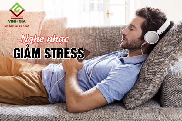 Khi bị stress gây táo bón, bạn hãy thử nghe những bài hát yêu thích