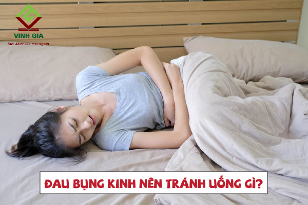 Bị đau bụng kinh nên hạn chế những đồ uống nào?