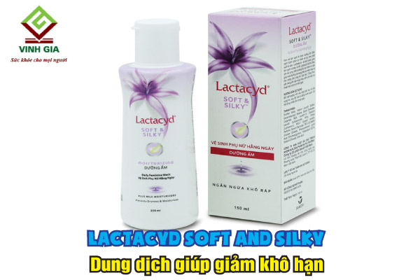 Lactacyd Soft and Silky dung dịch vệ sinh phụ nữ chống khô hạn