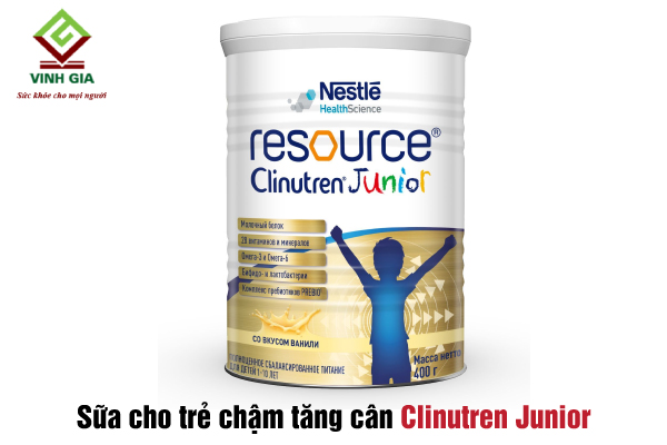 Cho bé uống sữa Clinutren Junior tăng cân đều không lo ốm vặt