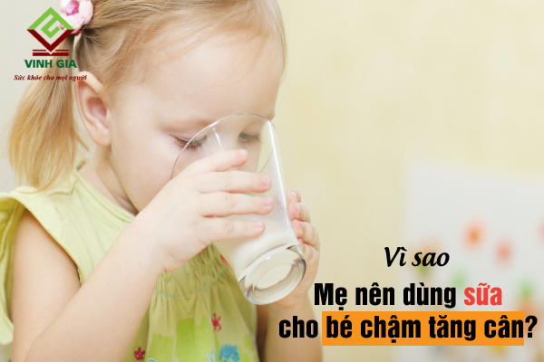 Khi con biếng ăn chậm lớn, dễ mắc bệnh mẹ nên cho bé uống thêm sữa