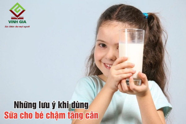Mẹ chú ý pha đúng tỷ lệ và đúng nhiệt độ nước để bé uống sữa hiệu quả nhất Mẹ chú ý pha đúng tỷ lệ và đúng nhiệt độ nước để bé uống sữa hiệu quả nhất