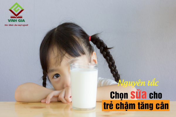 Sữa cho trẻ chậm tăng cân nên chọn đúng độ tuổi và đầy đủ khoáng chất