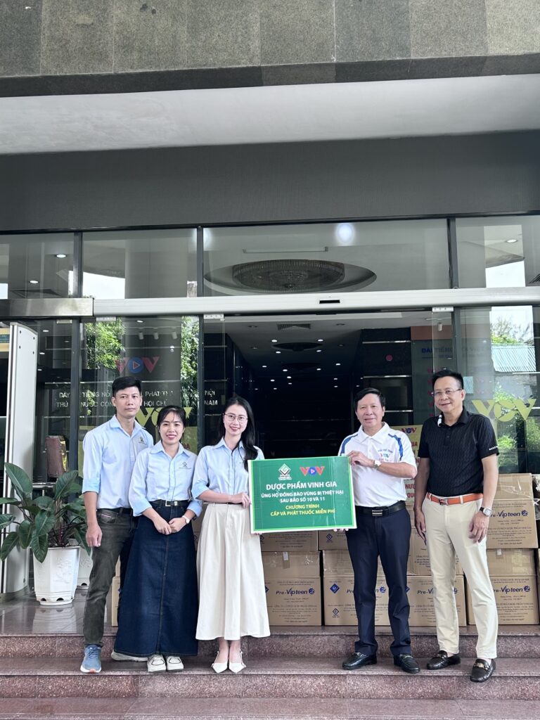 Dược phẩm Vinh Gia tổ chức chương trình “cấp phát thuốc miễn phí” cho đồng bào vùng lũ Dược phẩm Vinh Gia tổ chức chương trình “cấp phát thuốc miễn phí” cho đồng bào vùng lũ